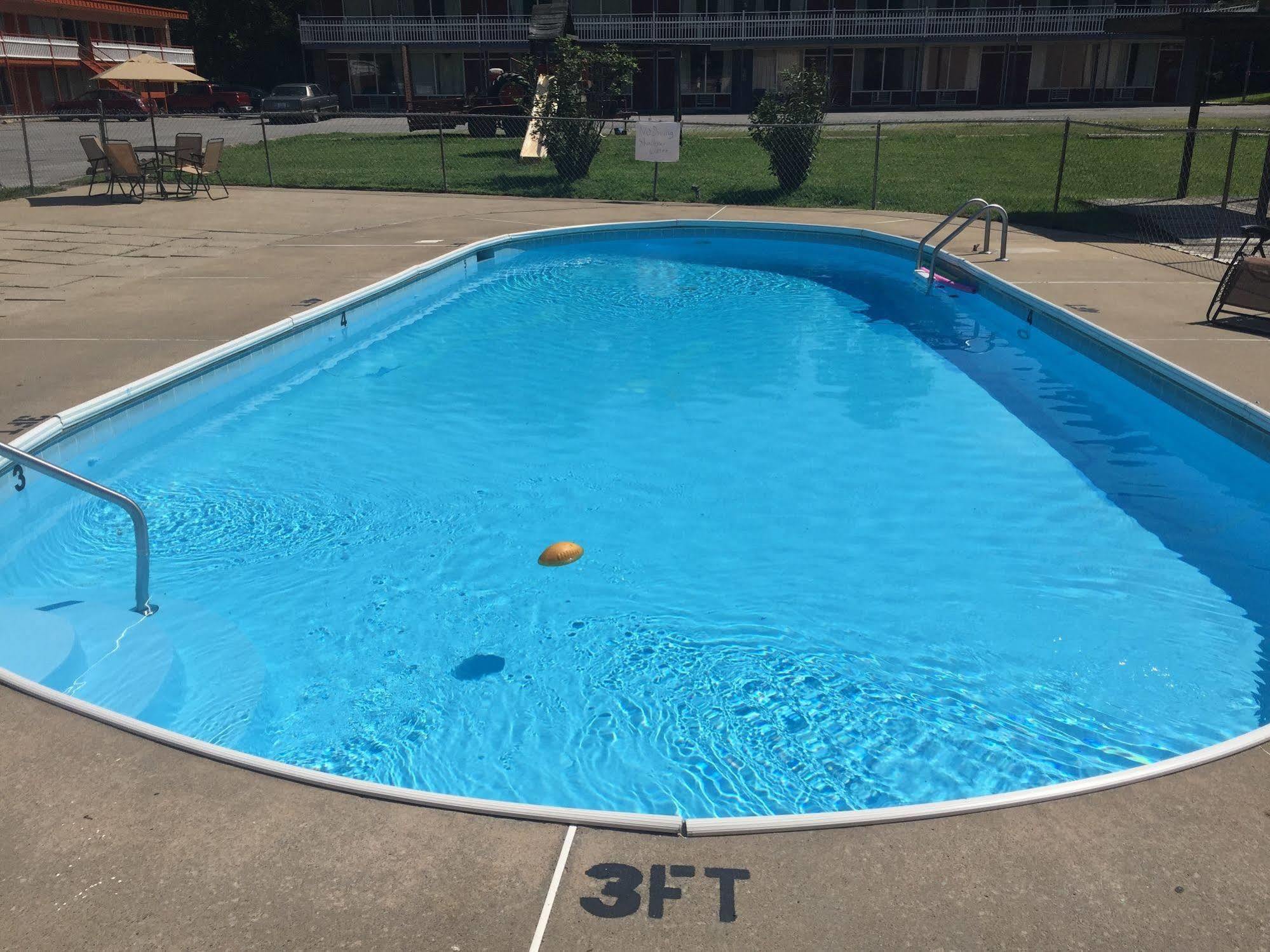 Daniel Boone Motor Inn Pikeville Dış mekan fotoğraf