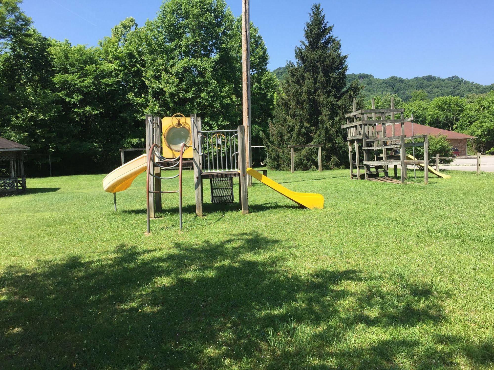 Daniel Boone Motor Inn Pikeville Dış mekan fotoğraf