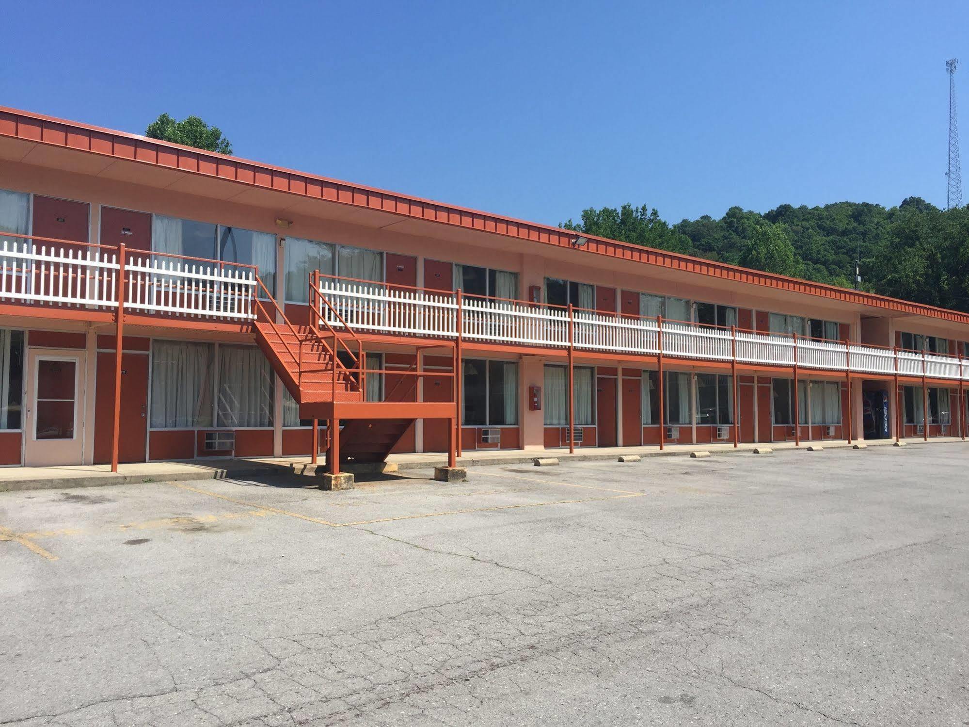 Daniel Boone Motor Inn Pikeville Dış mekan fotoğraf